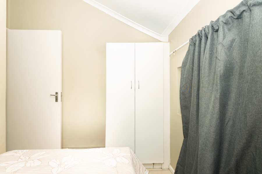 2 Bedroom Property for Sale in Uitzicht Western Cape